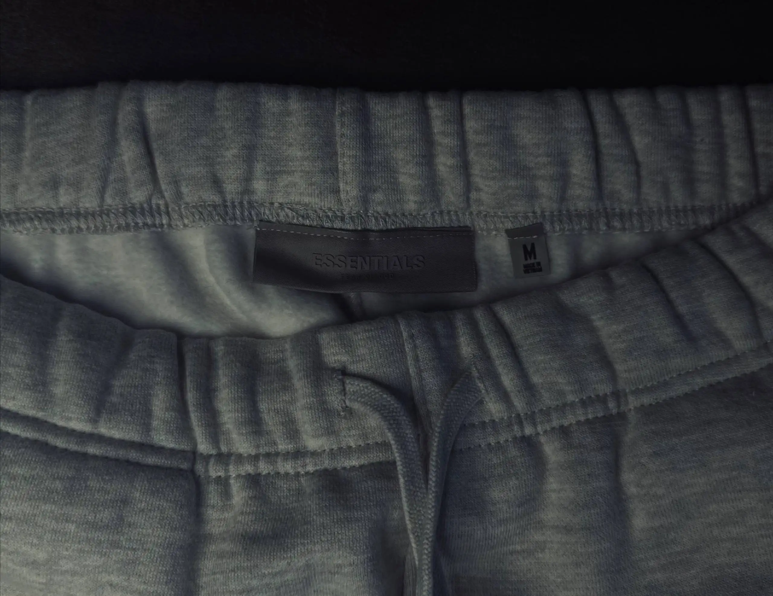 Шорты Essentials fear of god, серые, M/L - Шорты (Одежда) в Астрахань