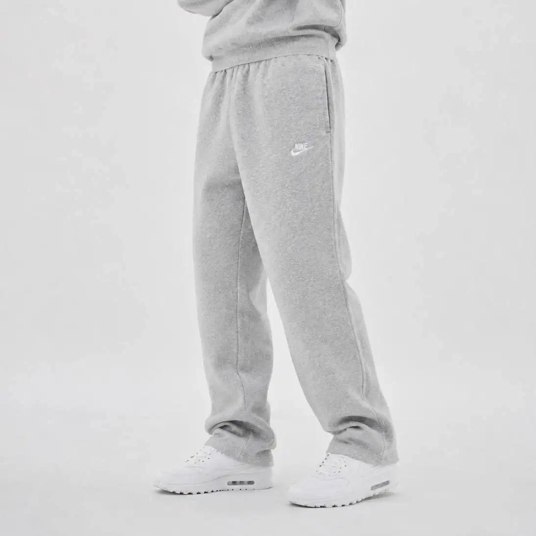 Спортивные штаны Nike Standard Fit Straight Leg - Спортивная одежда (Одежда) в Астрахань