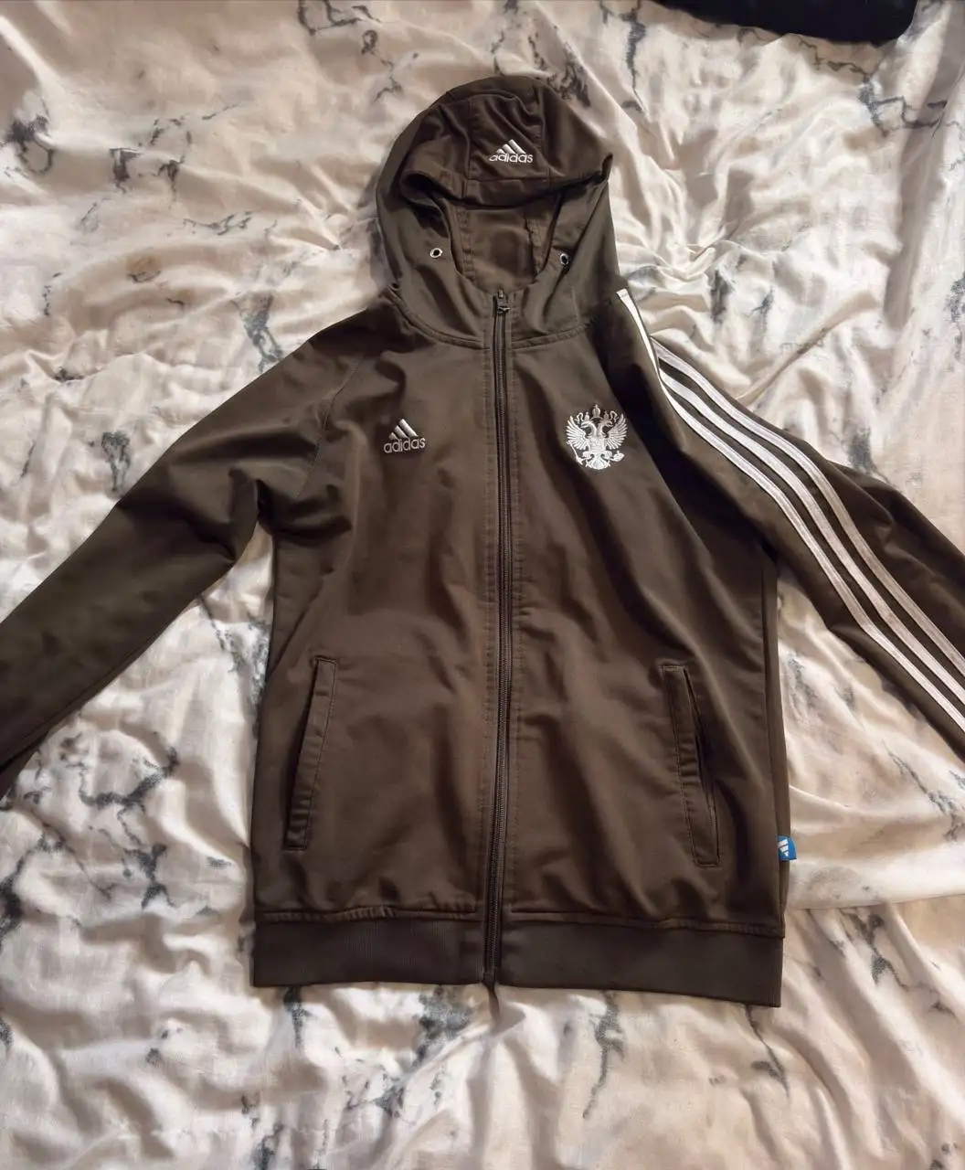 Продам джинсы Dickies и зип Adidas - Мужская одежда (Одежда) в Астрахань