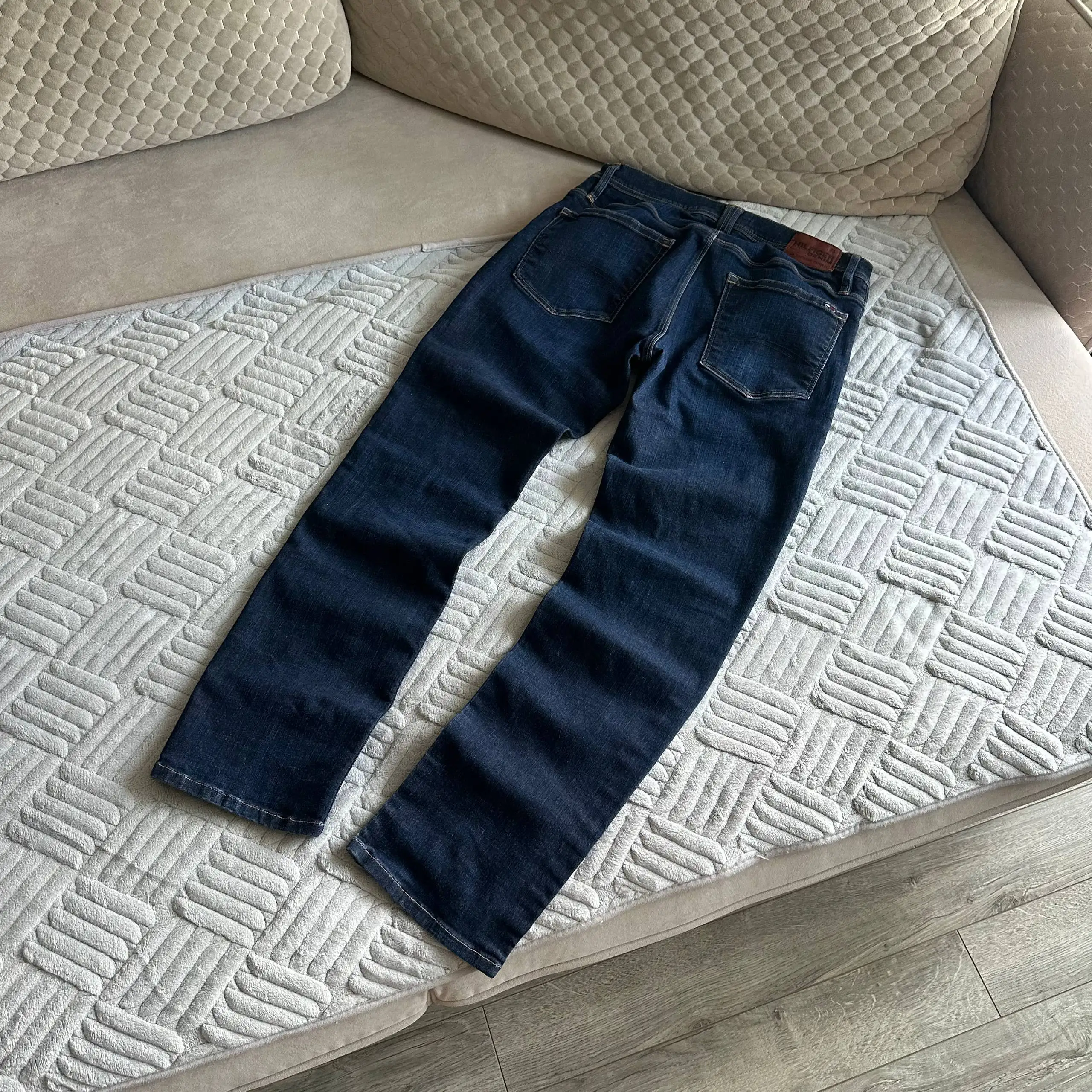 Джинсы Tommy Hilfiger Denim размер S - Джинсы (Одежда) в Астрахань