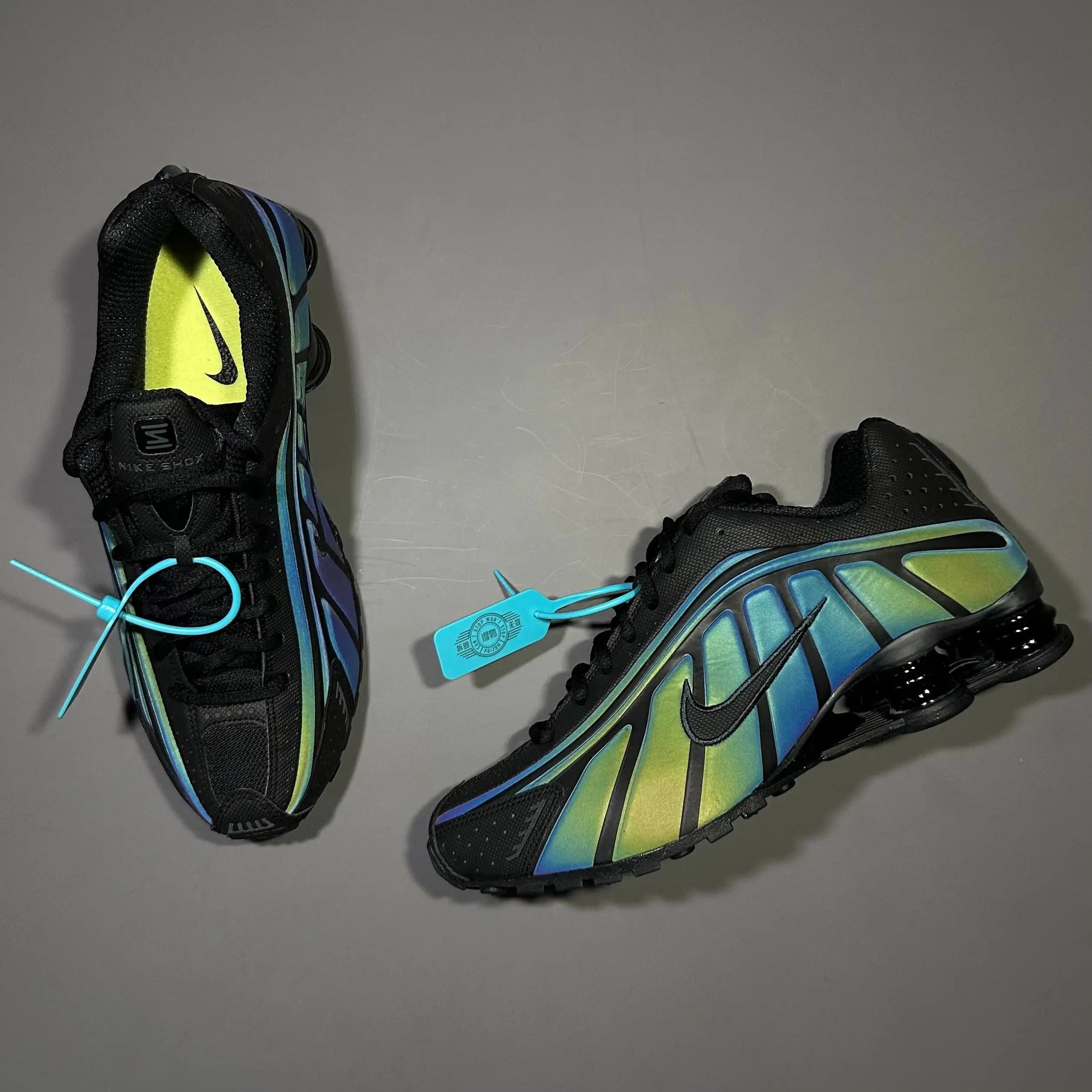 NIKE SHOX R4 оригинал - Обувь (Одежда) в Астрахань