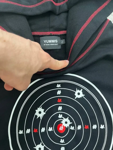 Худи Youmms shot target - частное объявление в Астрахань