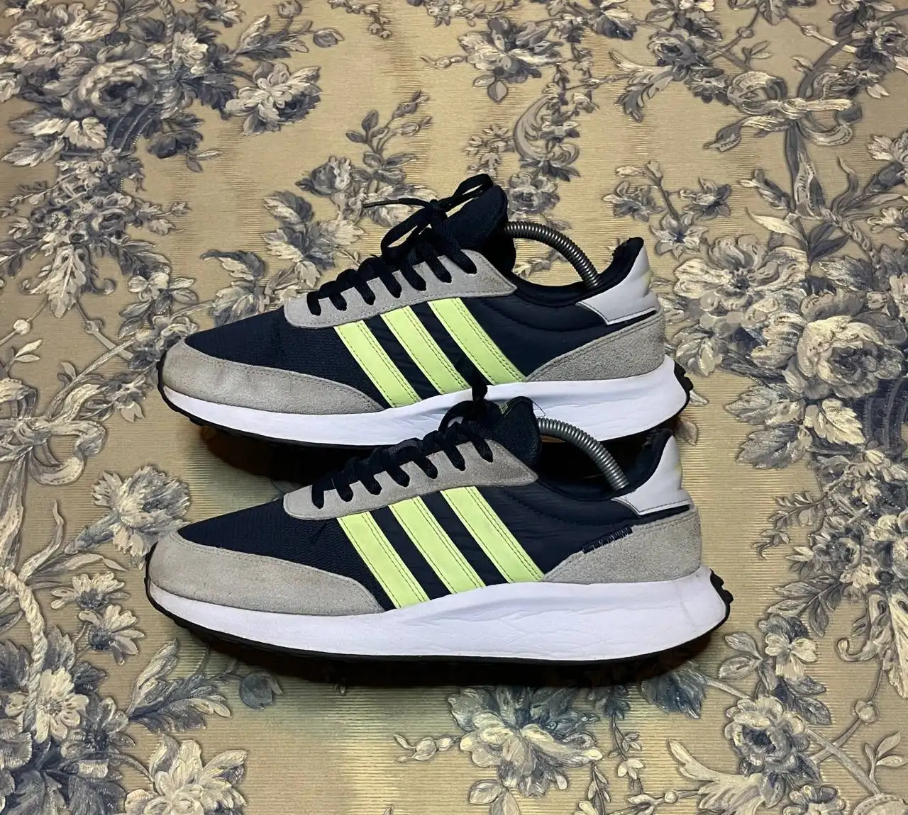Кроссовки Adidas Sportswear Run 70S 43 размер - Обувь (Одежда) в Астрахань