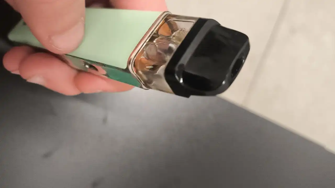 Продам картак белый-неделя