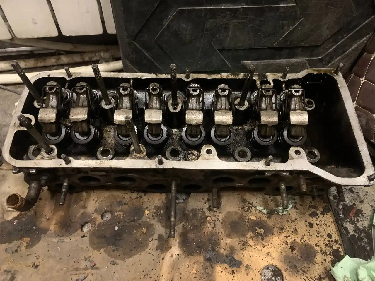 Продам ГБЦ и распредвал на ВАЗ