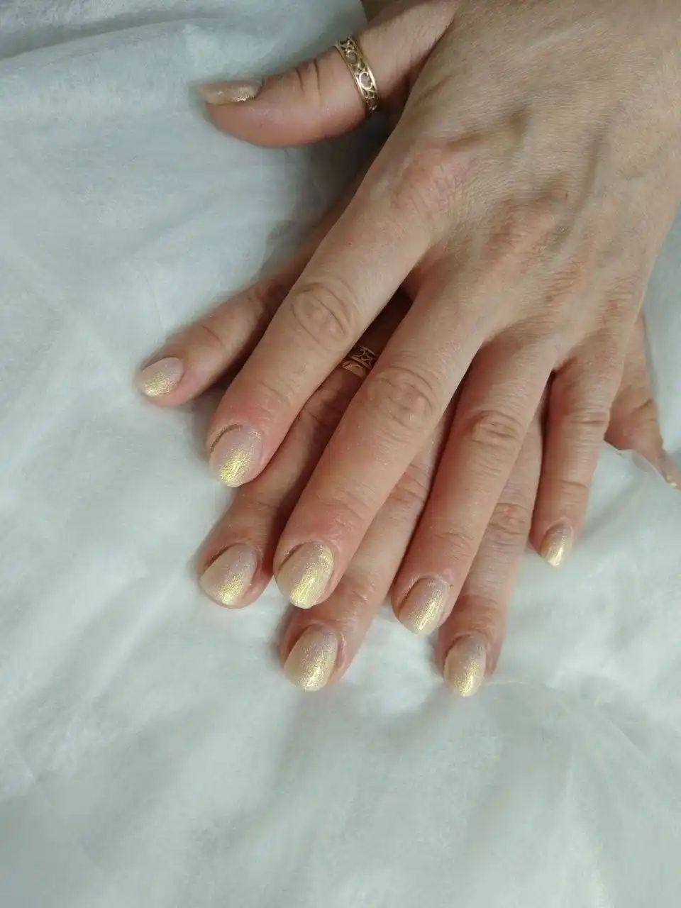 Маникюр с покрытием и укреплением