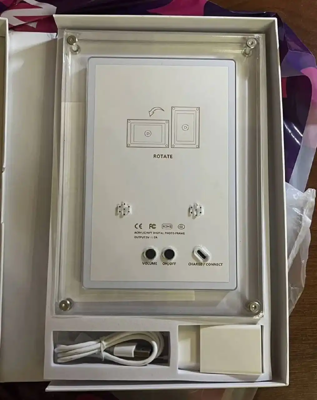 Продам новую цифровую фоторамку Wildlove