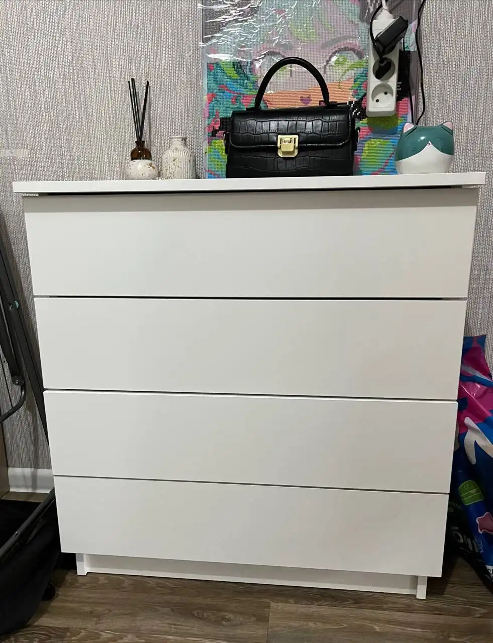 Бесплатные предметы интерьера и бытовая техника с дефектами