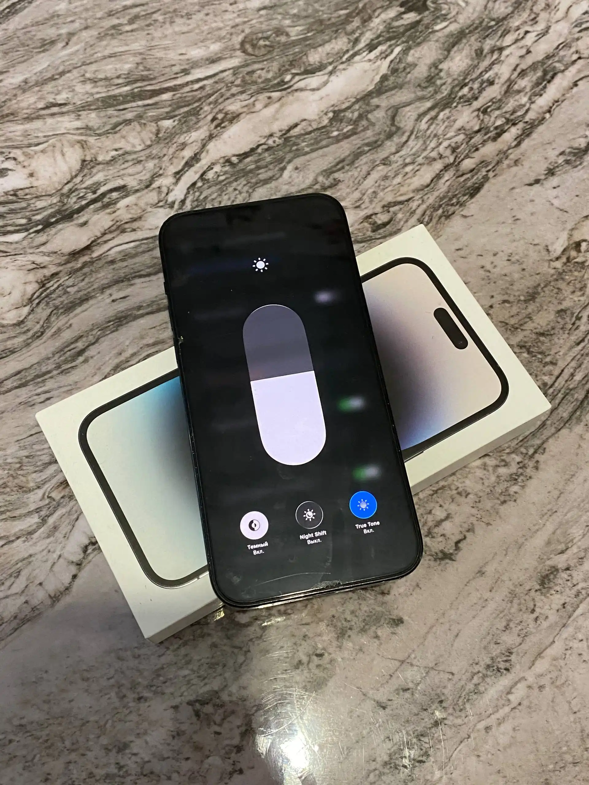 Смартфон в отличном состоянии с полным комплектом