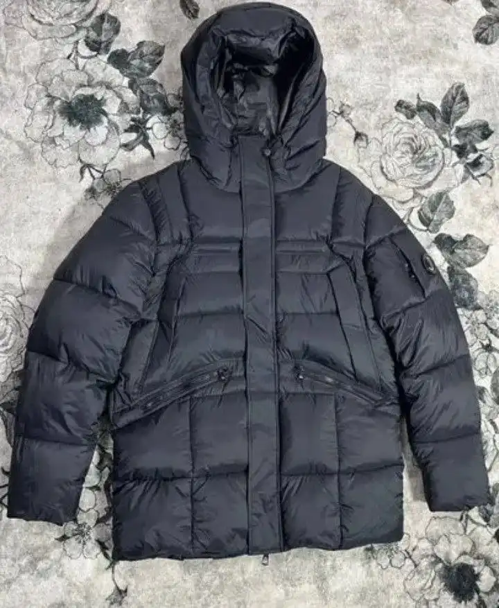 Куртка зимняя новая размер S