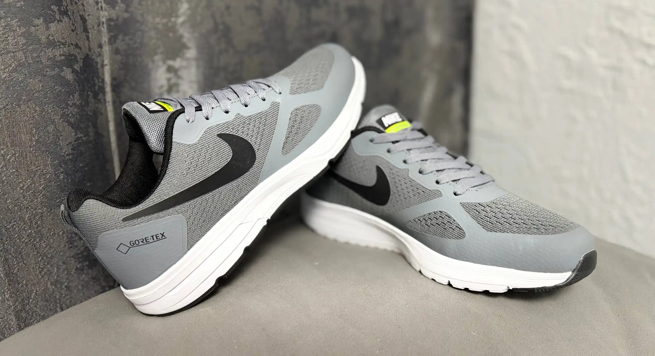 Новые кроссовки для активного образа жизни