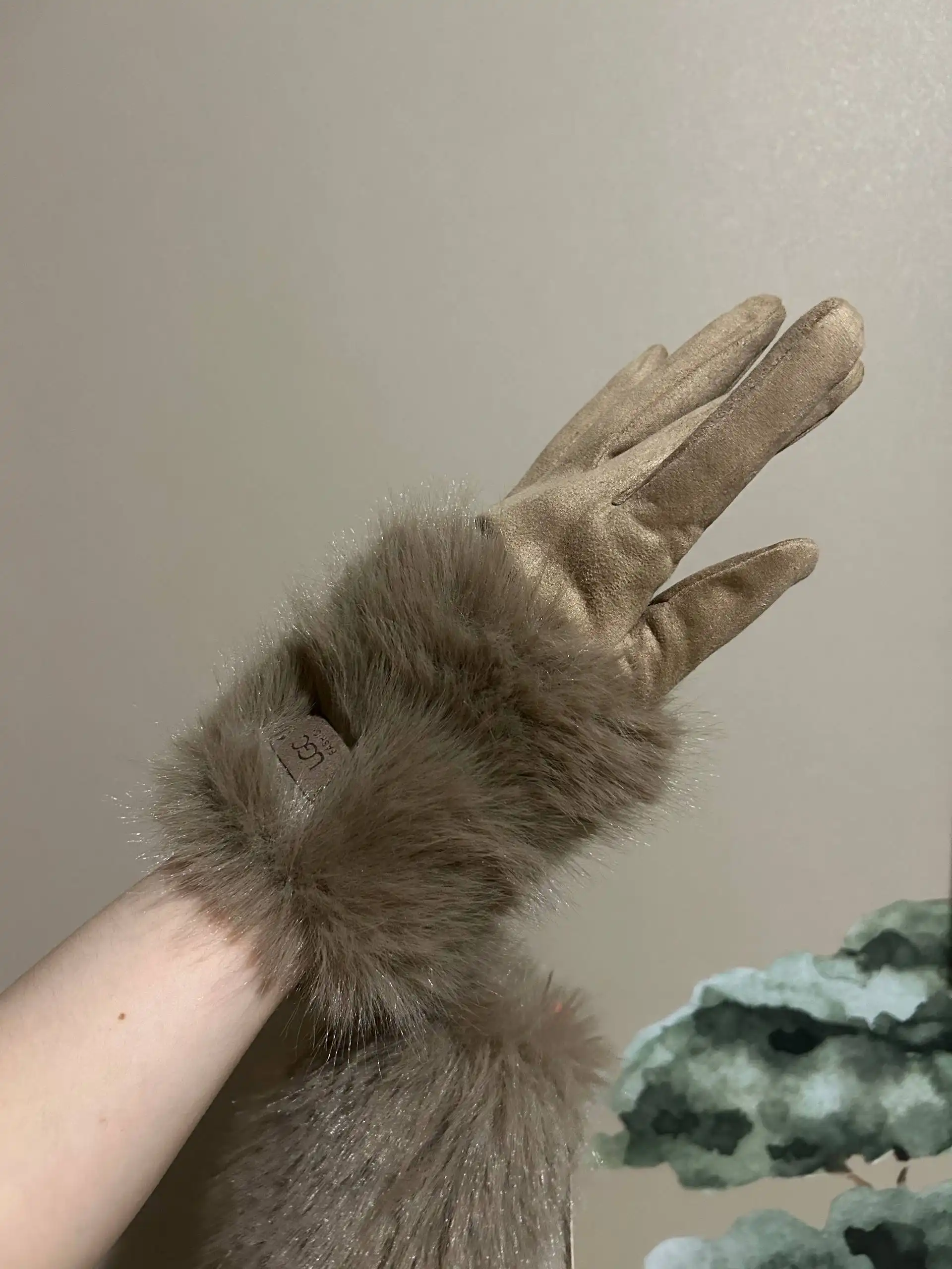 Женские перчатки утепленные