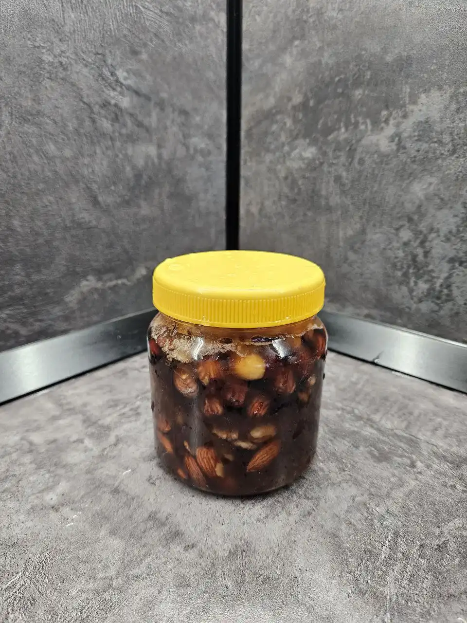 Алтайский мёд 2025 с орехами