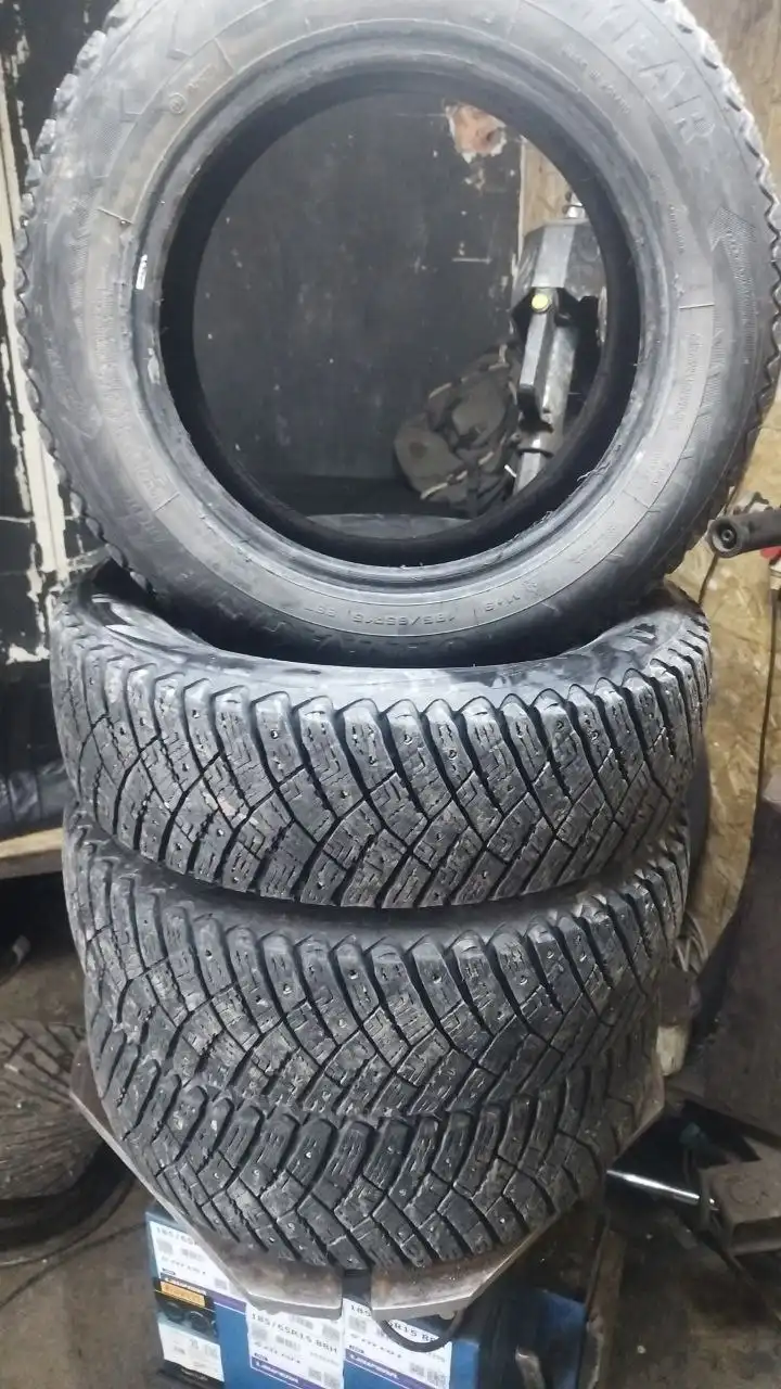 Комплект зимней резины 185/65-15