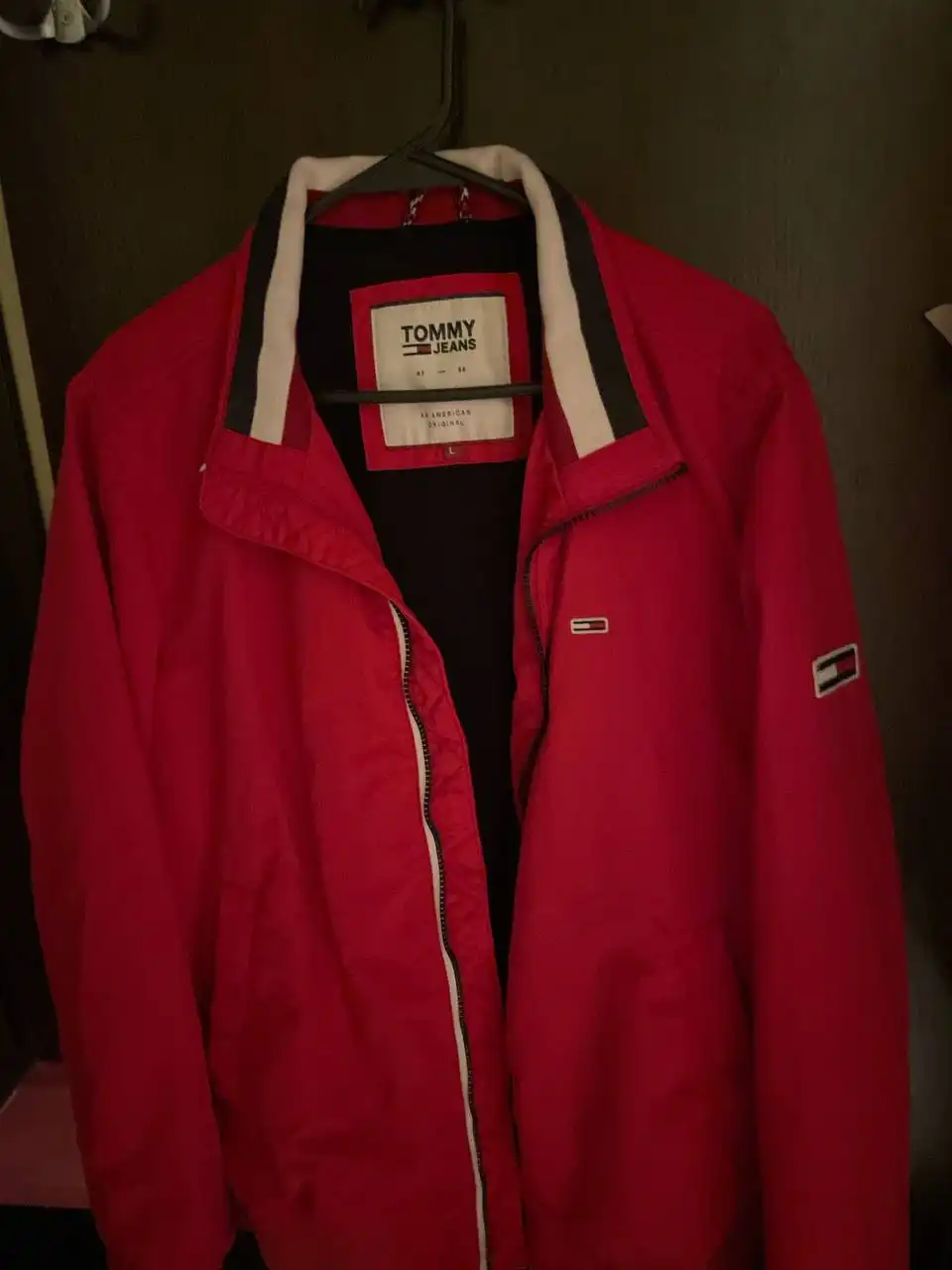 Продам оригинальный Tommy Hilfiger из Дубая