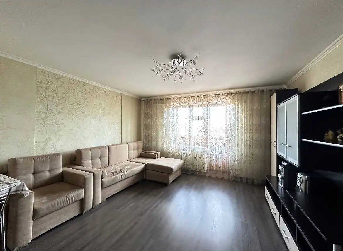 Сдам 2-х комнатную квартиру в центре