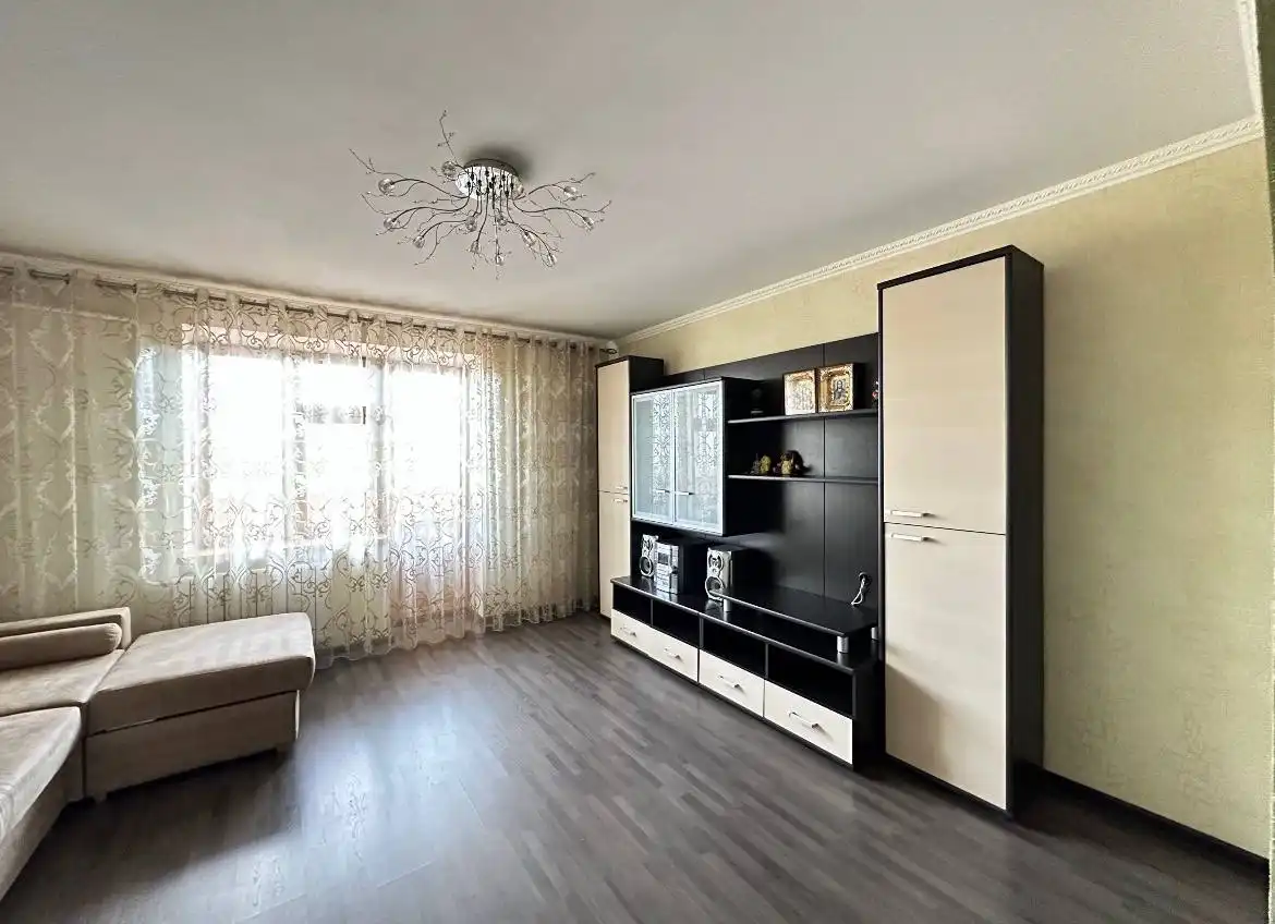 Сдам 2-х комнатную квартиру в центре