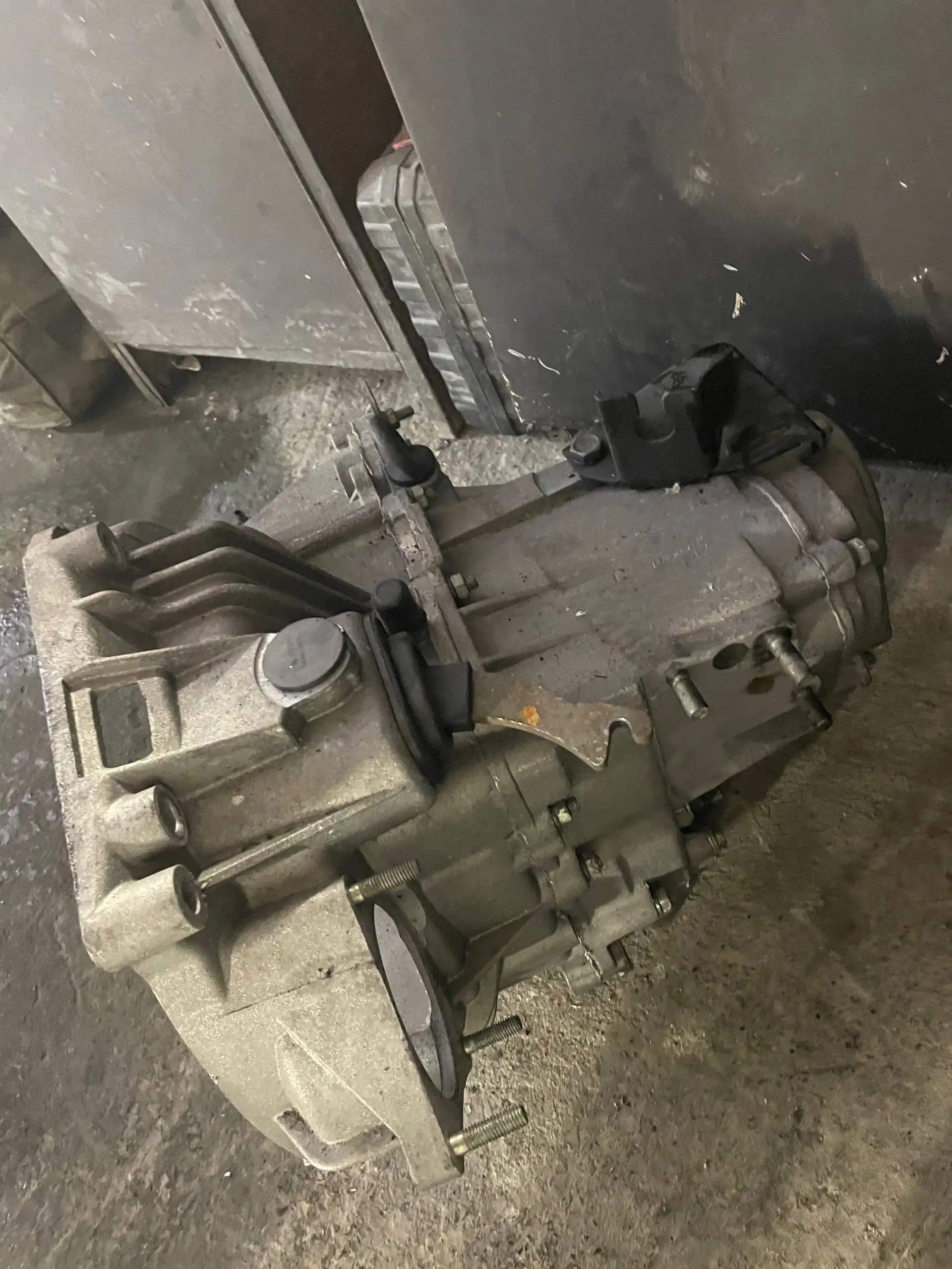 Продам МКПП ВАЗ 2109, 2114 новая