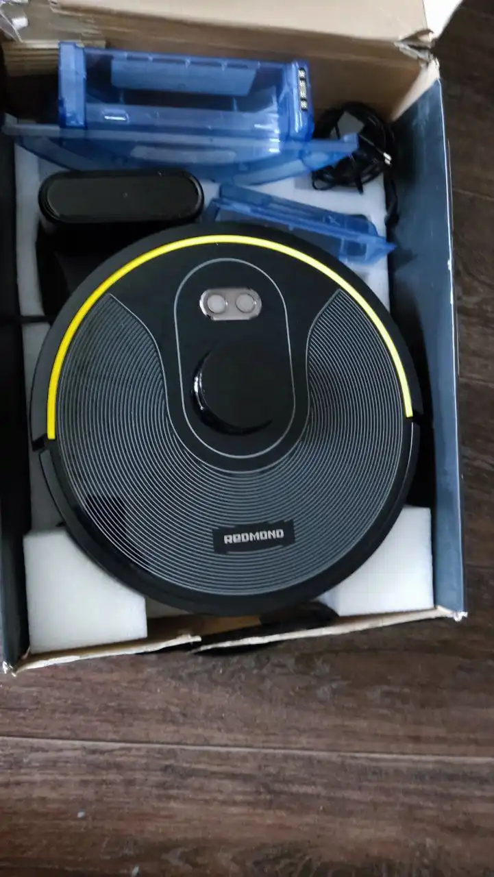 Продам робот пылесос