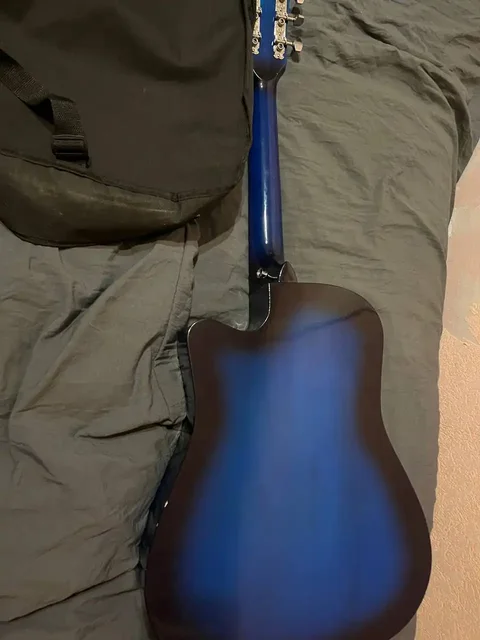 Продам гитару - Хобби и отдых в Новосибирск