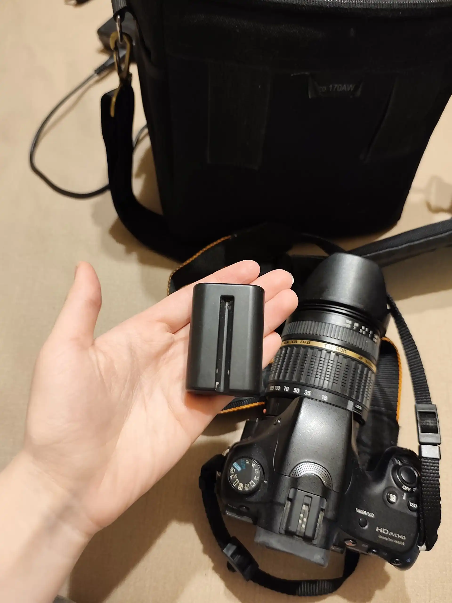 Фотоаппарат Sony a65 с объективом Tamron 18-200mm