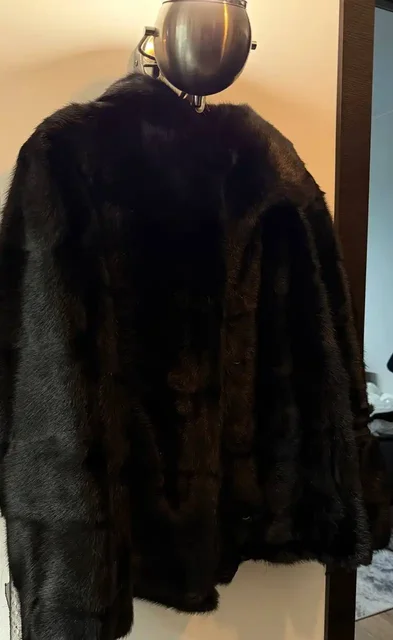 Продам норковую шубу в идеальном состоянии - Одежда в Новосибирск