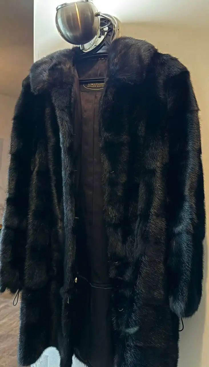 Продам норковую шубу в идеальном состоянии
