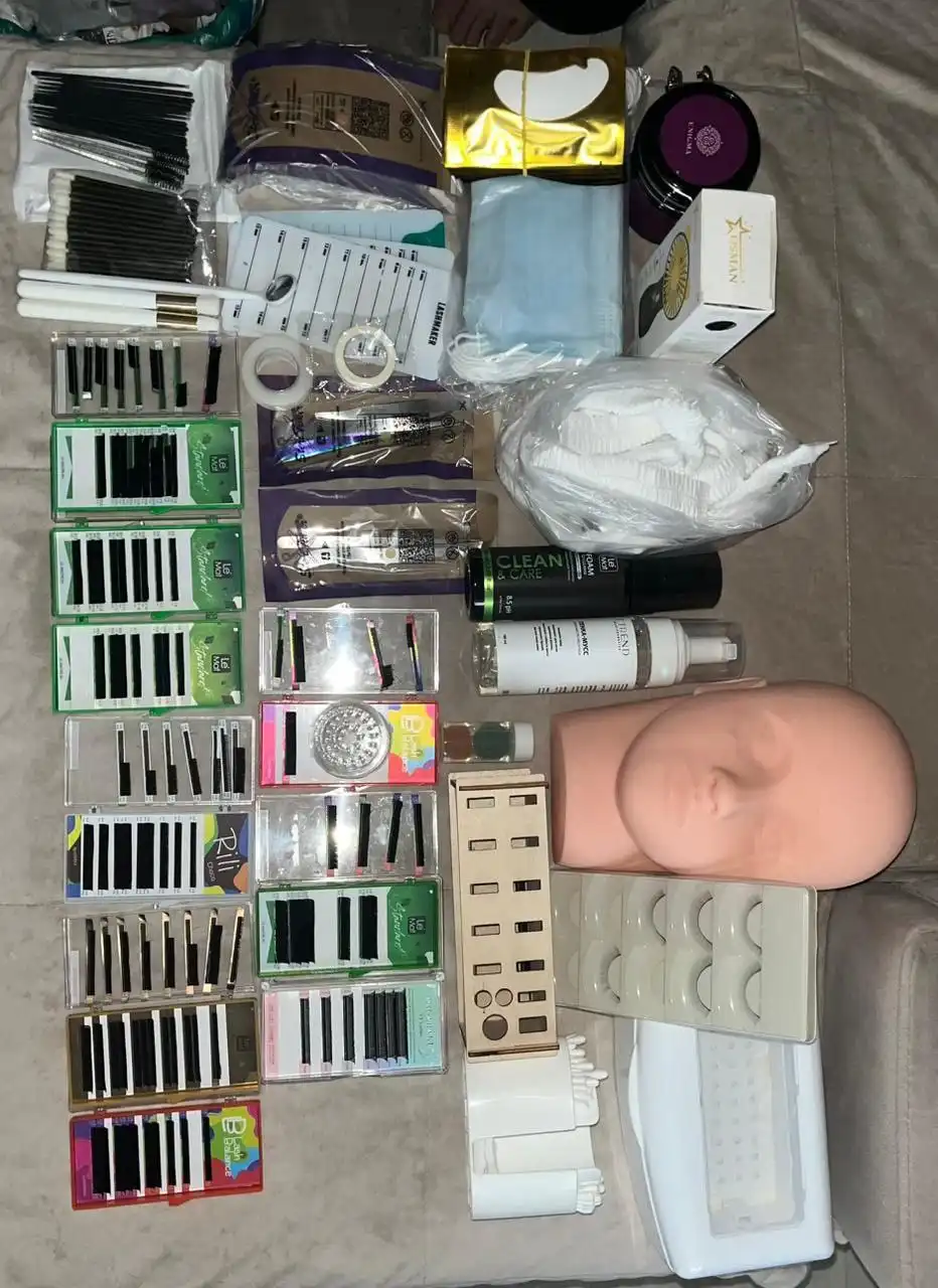 Готовое рабочее место для наращивания ресниц