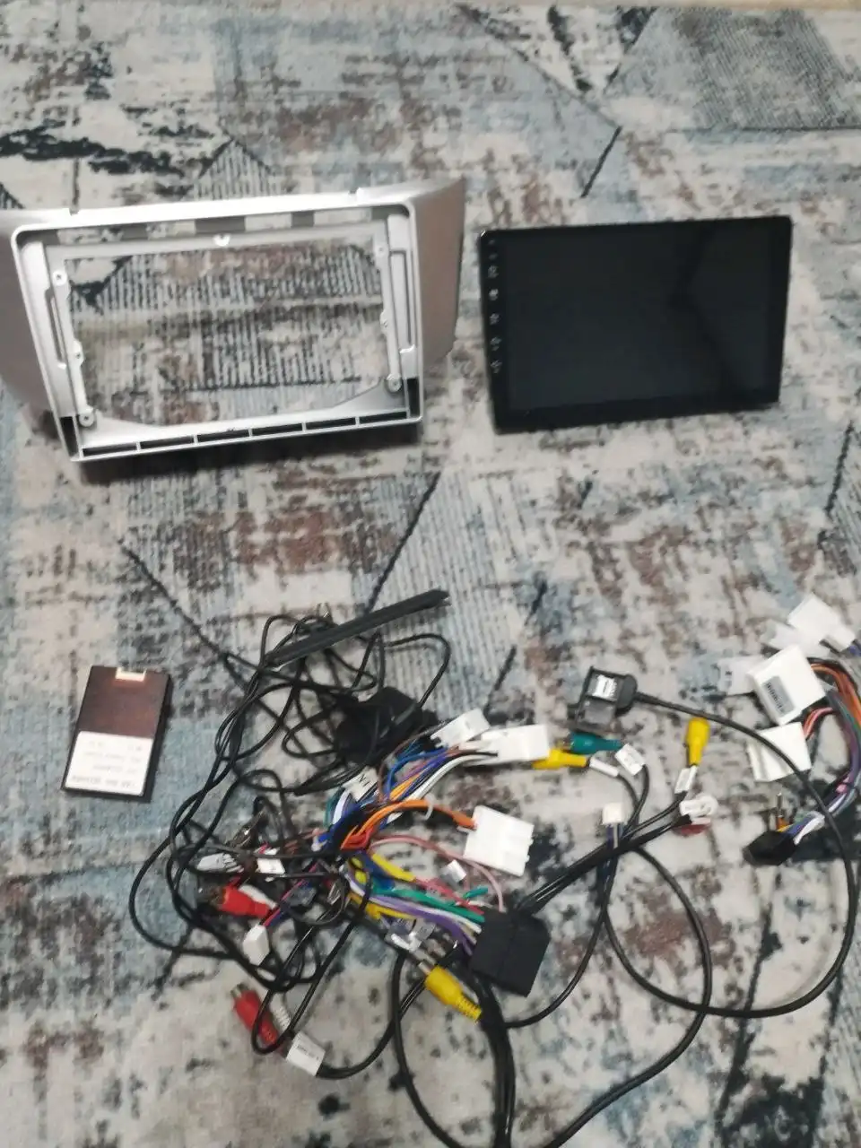 Продажа магнитол на LEXUS RX330