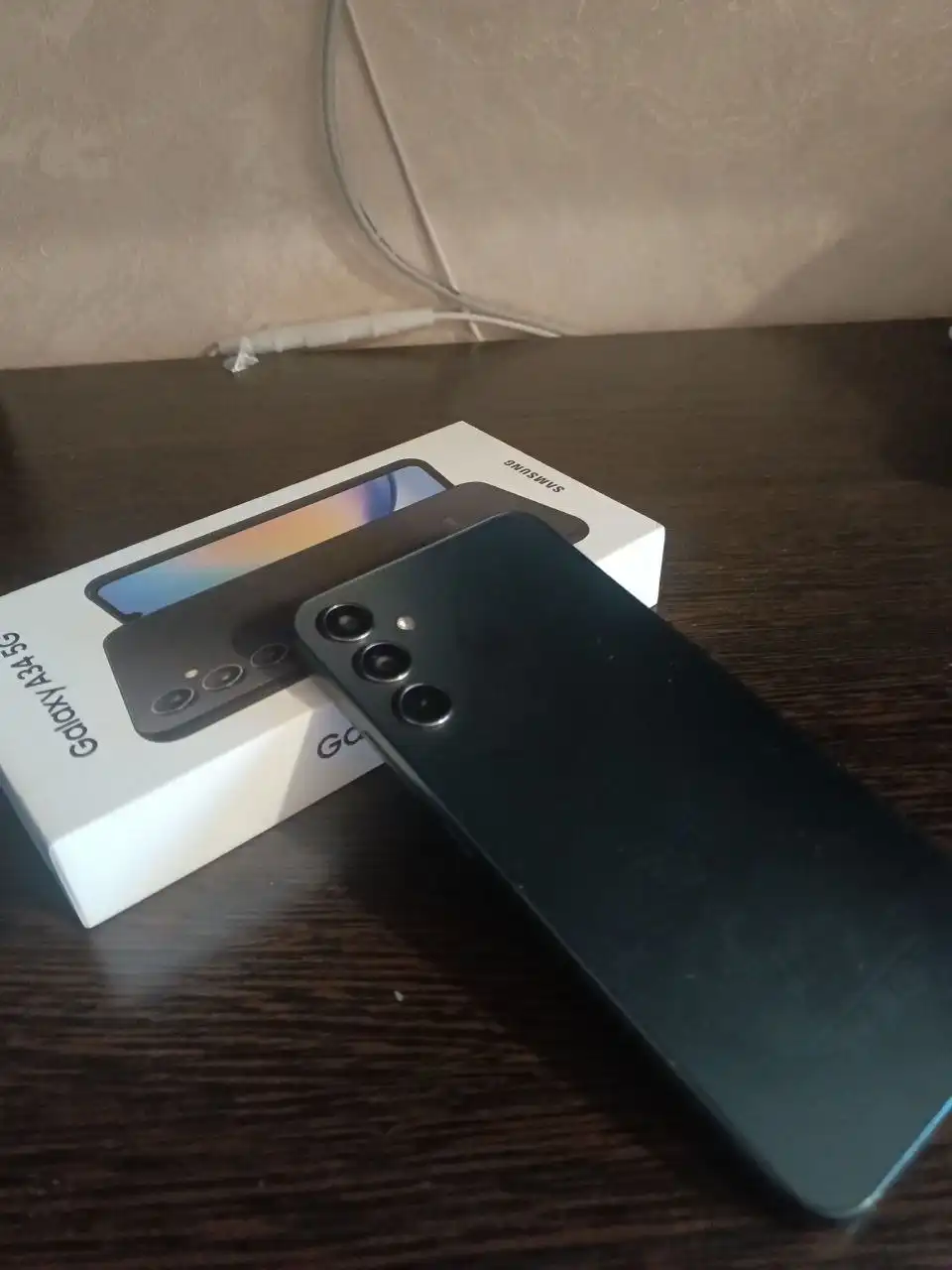 Продам Samsung A34 6/128