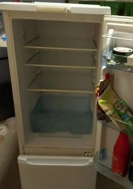 Продажа холодильника с утечкой - Барахолка в Новосибирск