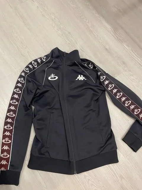 Каппа размер М - Барахолка в Новосибирск