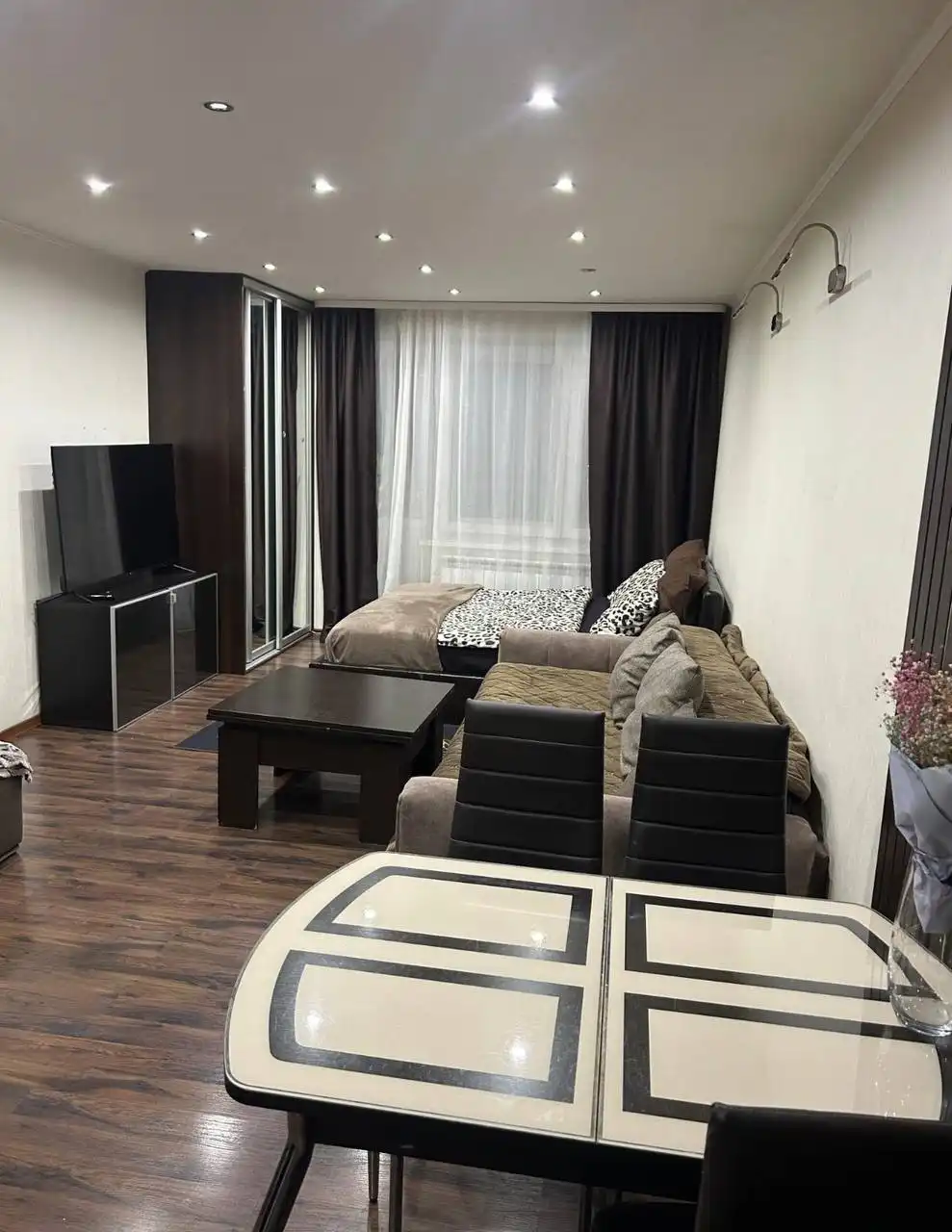 Сдам студию у метро Студенческая - Аренда (Недвижимость) в Новосибирск