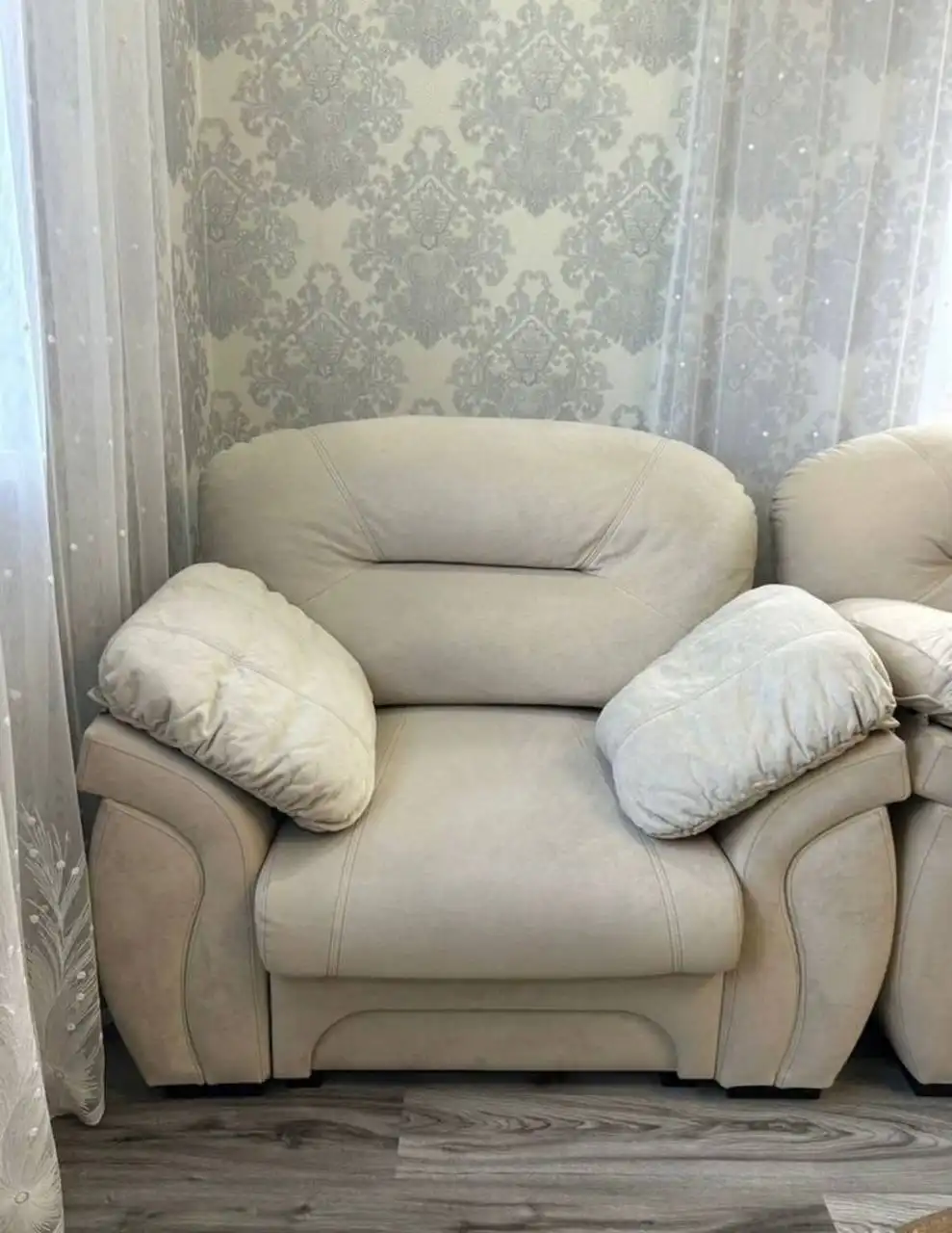 Диван в отличном состоянии почти новый - Мебель (Для дома и дачи) в Новосибирск