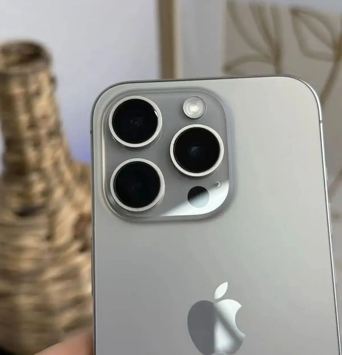 Продам iPhone 15 Pro 256 ГБ - Смартфоны (Электроника) в Новосибирск