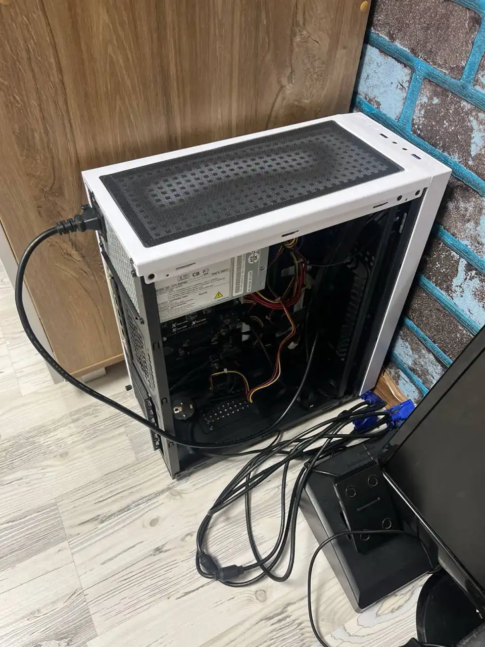 Игровой ПК в сборе с Intel i5-4460 и GTX 1050 Ti - Компьютеры и комплектующие (Электроника) в Новосибирск