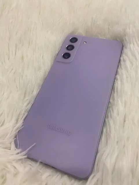 Телефон в отличном состоянии - Умные часы в Новосибирск