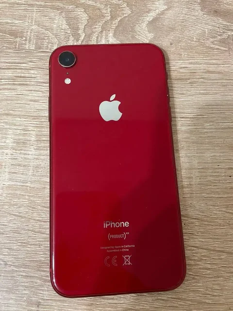 Продам iPhone XR 64GB - Умные часы в Новосибирск