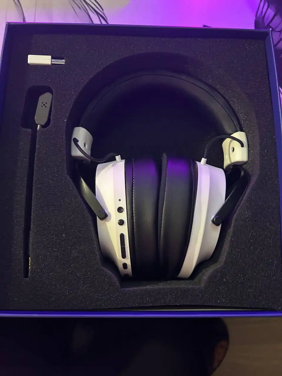 Наушники Lunacy Loud беспроводные - Наушники (Электроника) в Новосибирск