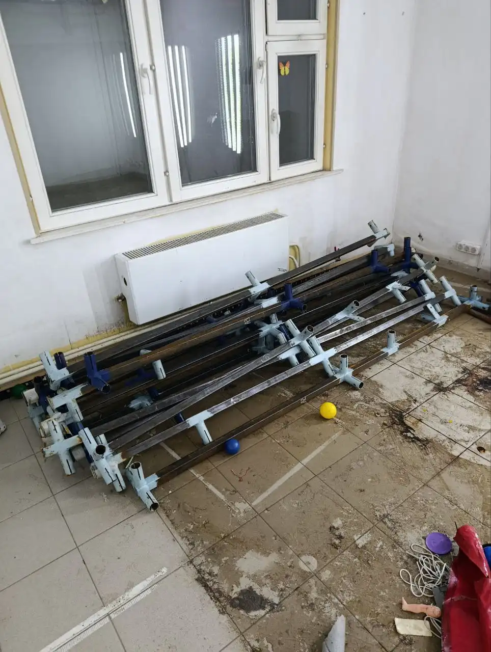 Металлокаркас от детского лабиринта - Барахолка в Новосибирск