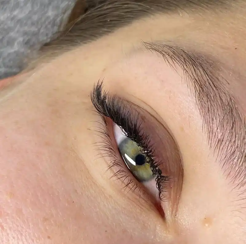 Наращивание ресниц в студии на Красном проспекте - Красота (Услуги) в Новосибирск