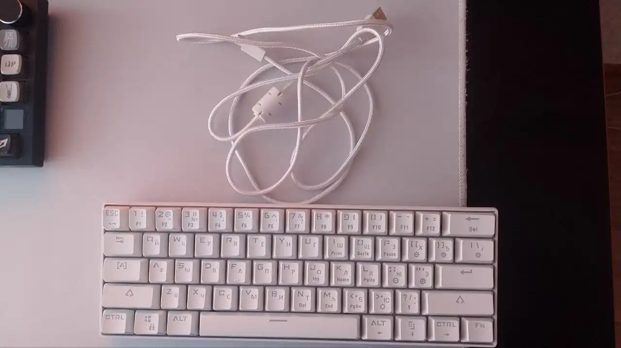 Игровая клавиатура Tanto 60% в отличном состоянии - Компьютерная периферия (Электроника) в Новосибирск