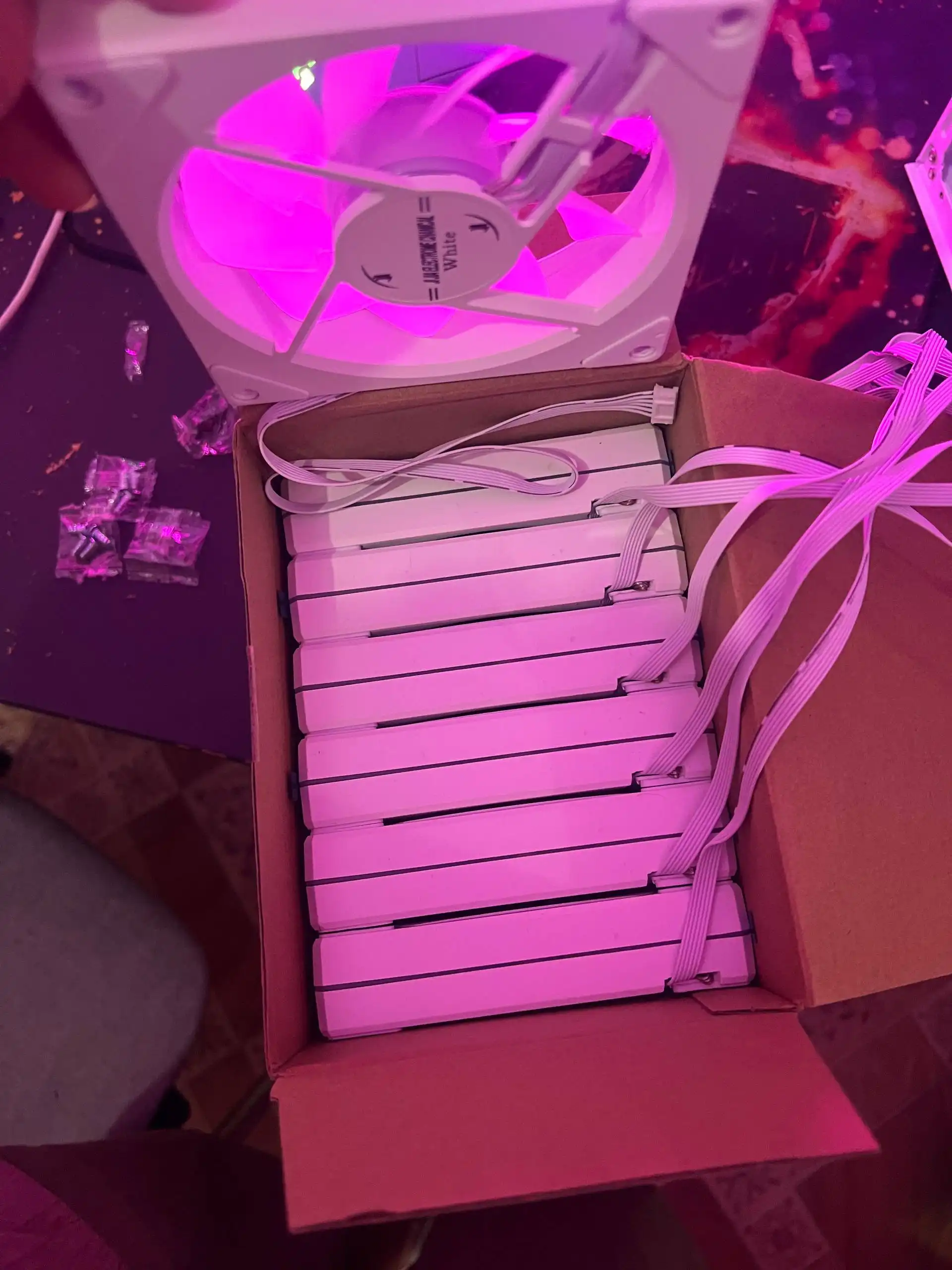 Игровой корпус для компьютера с вентиляторами - Компьютерные комплектующие (Электроника) в Новосибирск