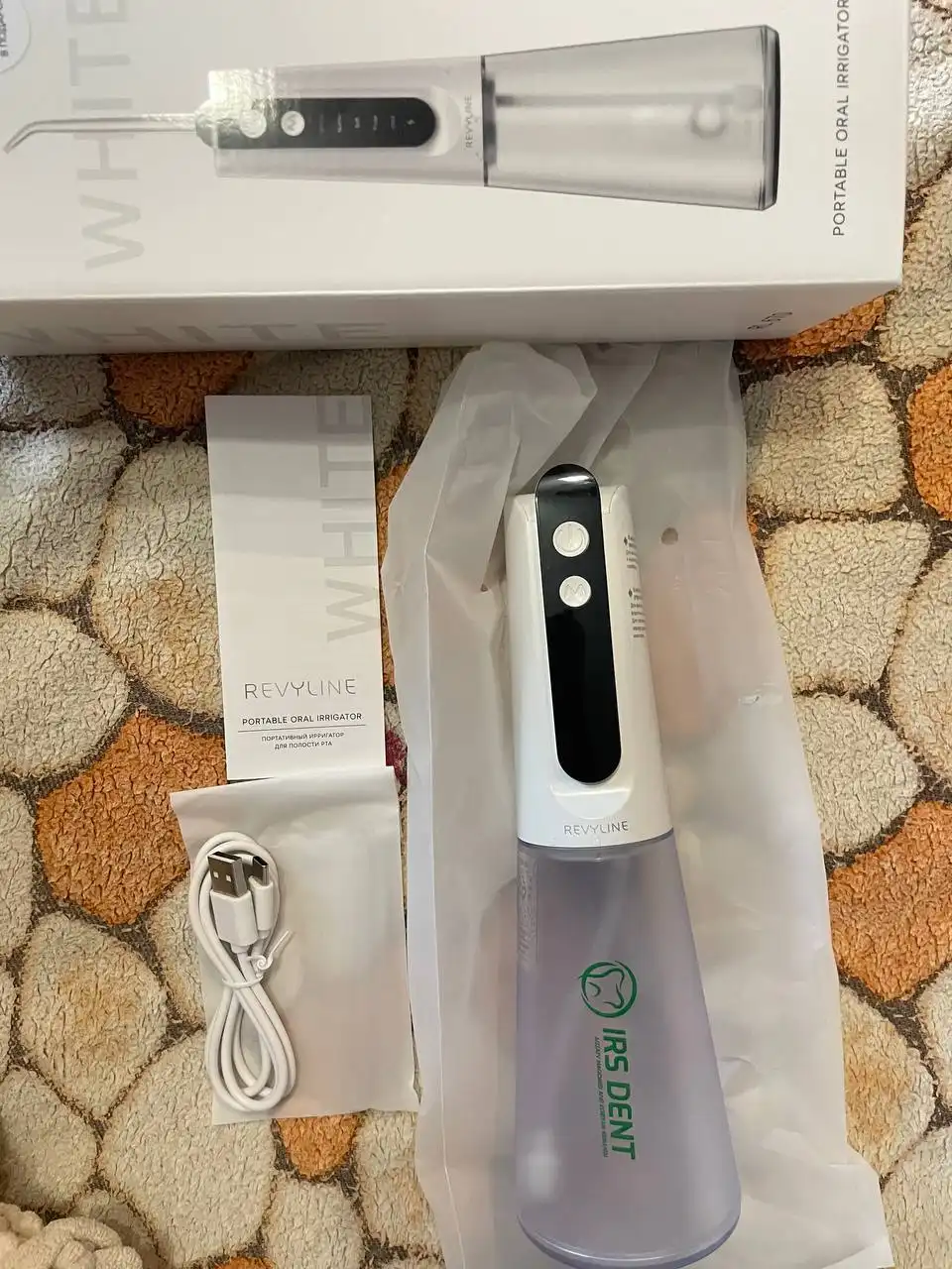 Ирригатор Revyline RL 670 White новый - Ирригаторы (Красота и здоровье) в Новосибирск