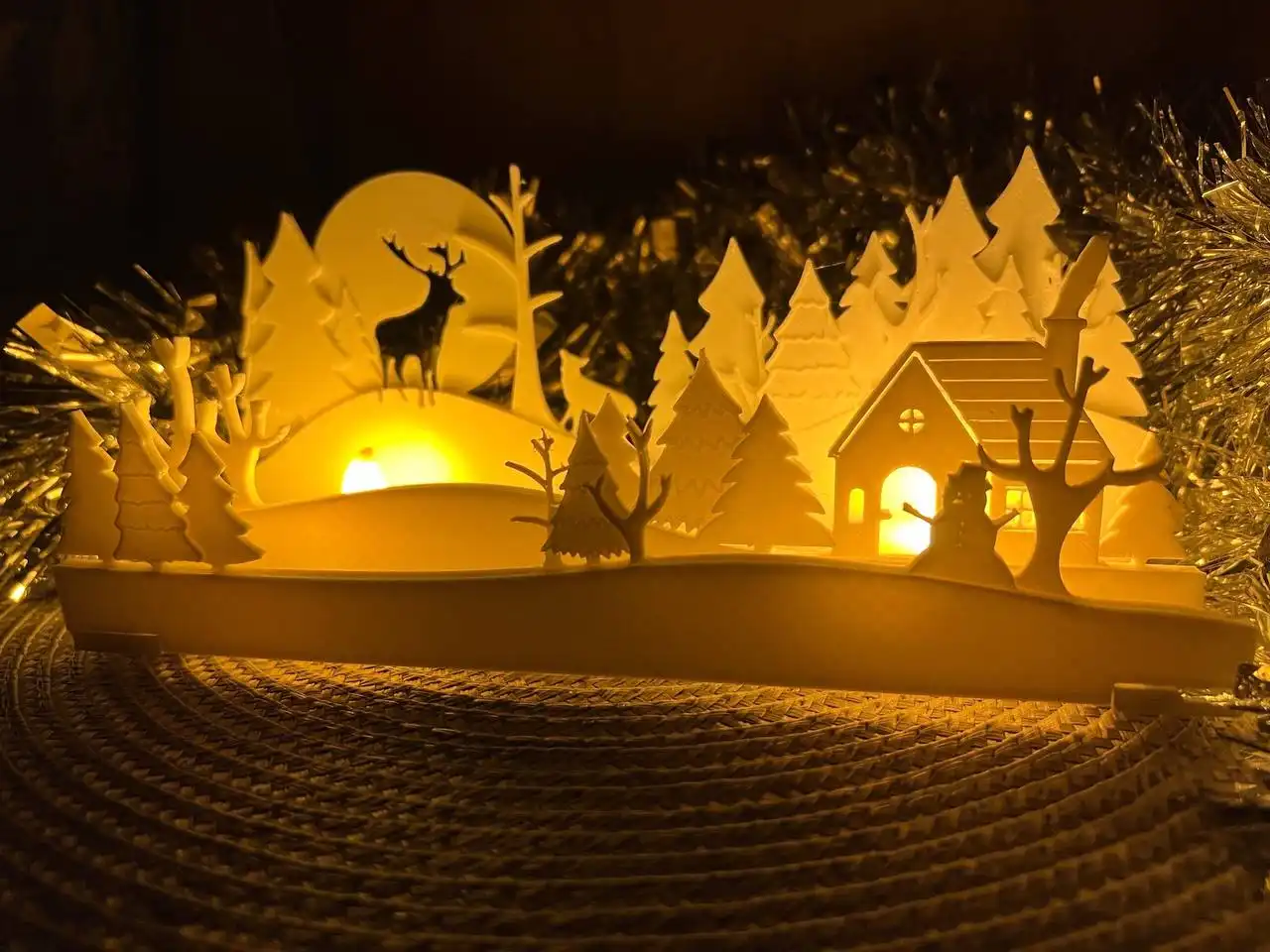 Новогодние украшения в любом цвете