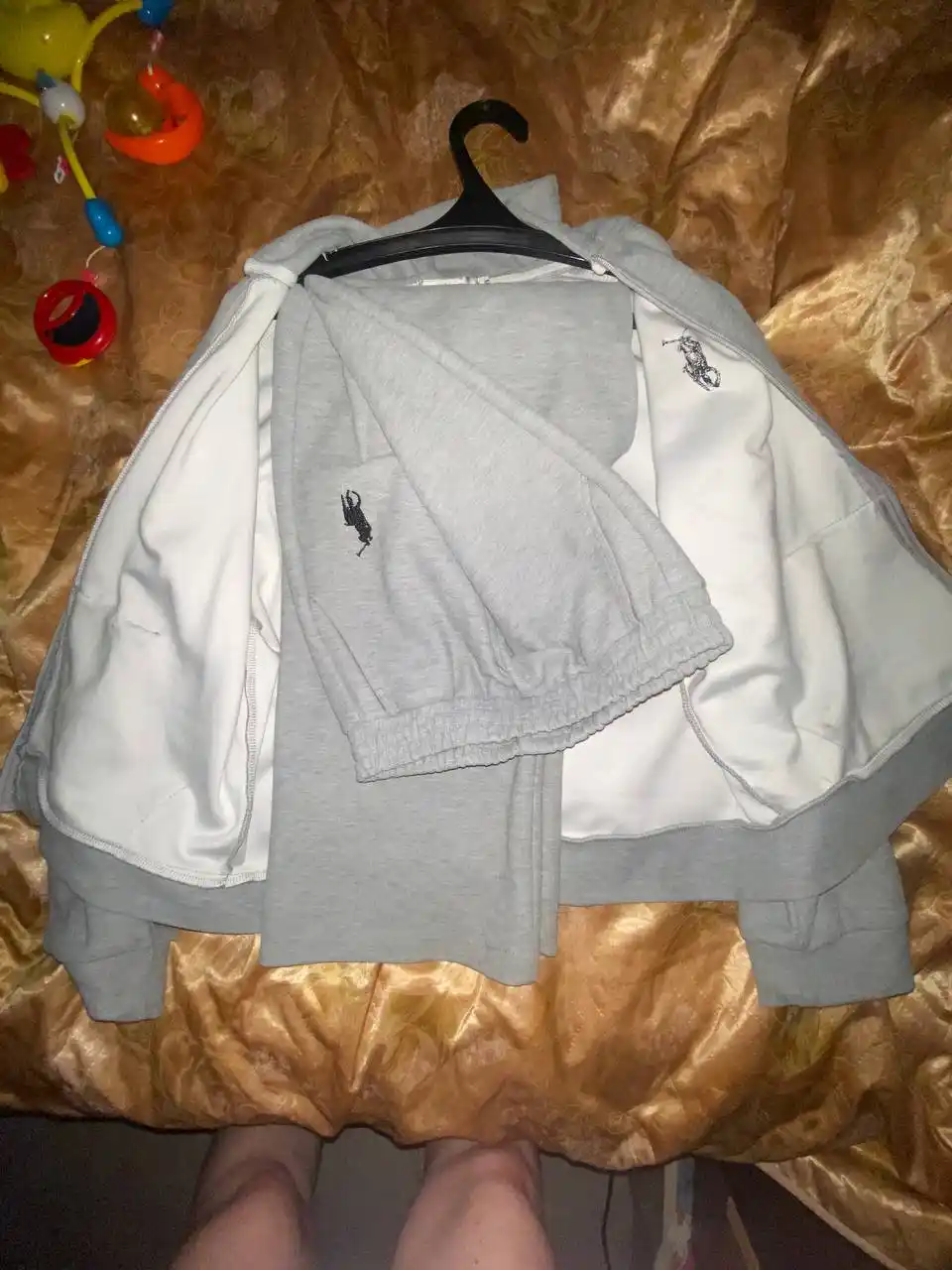 Продам женские вещи