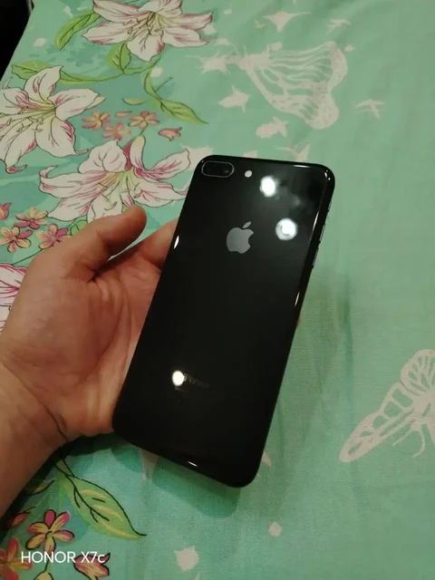 Продам iPhone 8 plus в отличном состоянии - Электроника в Оренбург