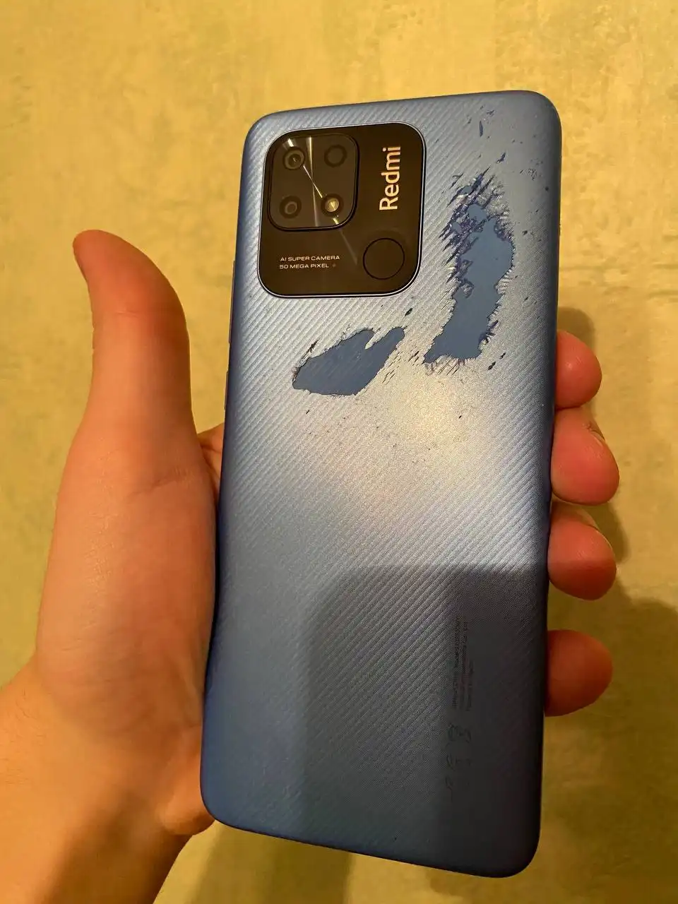 Продам Redmi 10C 3/64гб с дефектом задней крышки