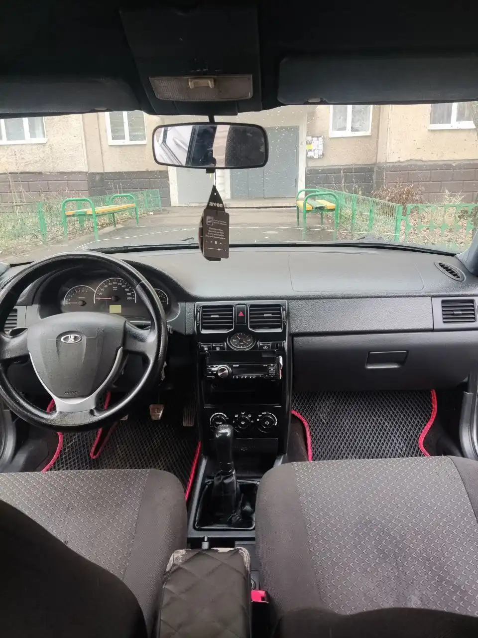 Lada Priora 2013 года в отличном состоянии