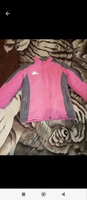 Продам зимнюю куртку на девочку - Украшения в Оренбург